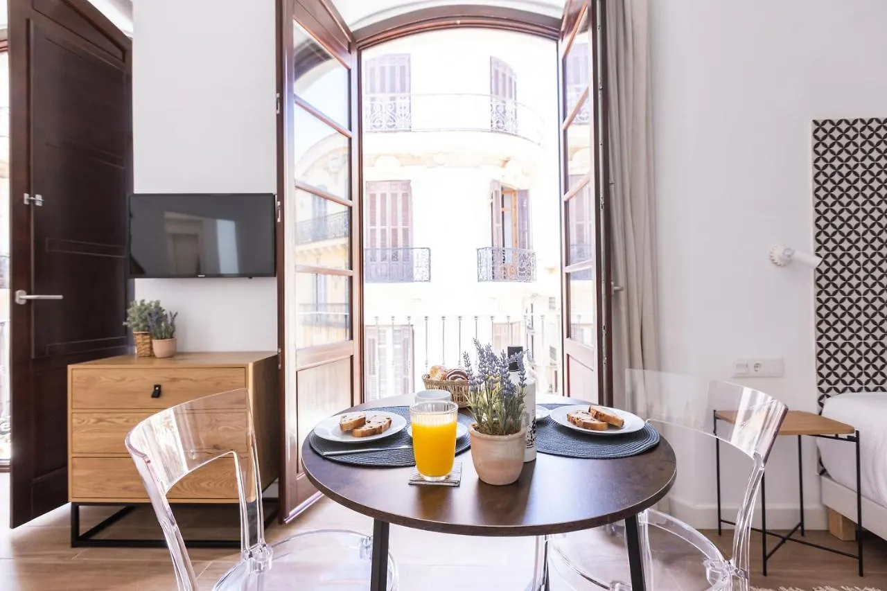 Apartamento-Loft Especeria Black Málaga 0*,